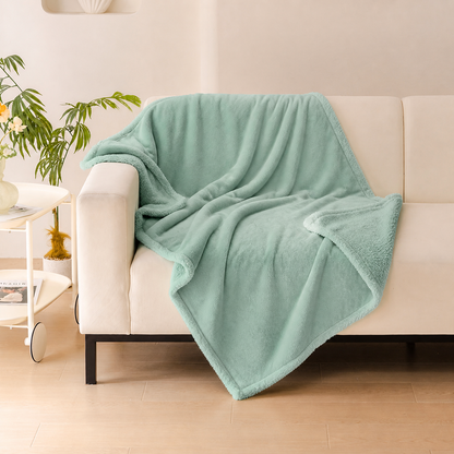 Waterproof Dog Blanket for Couch & Bed – Reversible Plush Pet Furniture Protector